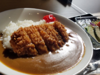 お食事処「食楽　湯の茶屋」新メニュー追加、カツカレー、カレー、かつ丼が増えました。